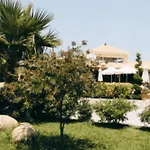 Petros מלון 3*
