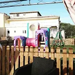 Petros מלון