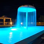 Petros Hotell 3*