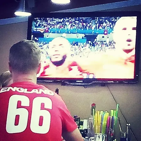 彼得罗斯酒店 3* 蒂锡利维