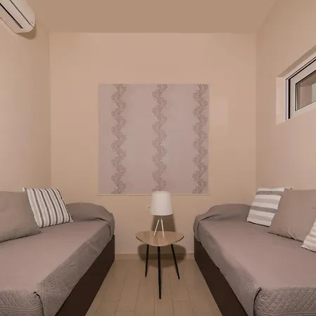 Hotel Petros 3*