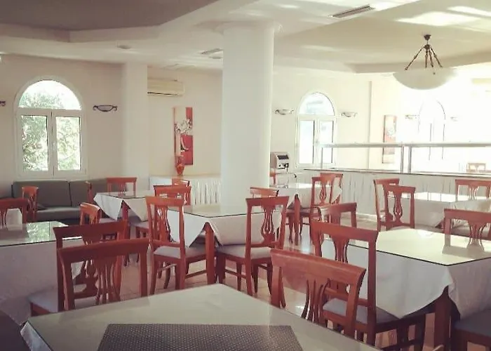 Petros Hotel