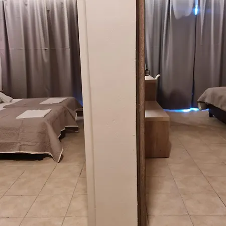 Hotel Petros 3*