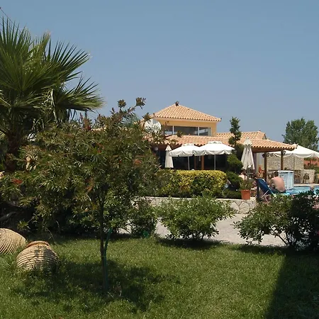 Otel Petros 3*
